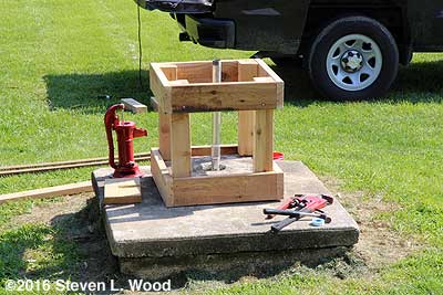 Building the web stand to pipe's height