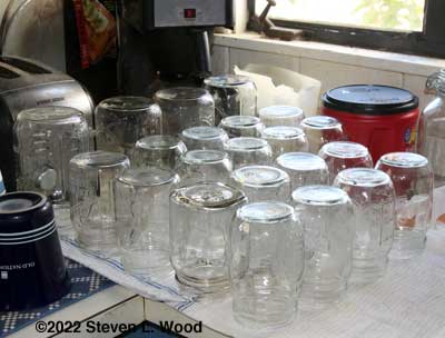 Canning jars drying